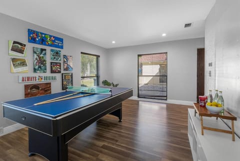 Carroll Cove Renovated Pool Home Sleeps 14 Carrollwood, Tampa House in Greater Carrollwood