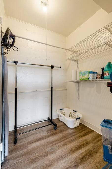 Georgetown Villas Nice Valley 3-4c & Creek Views! Apartment in Cleveland Heights