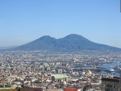 City view, Mountain view, Sea view