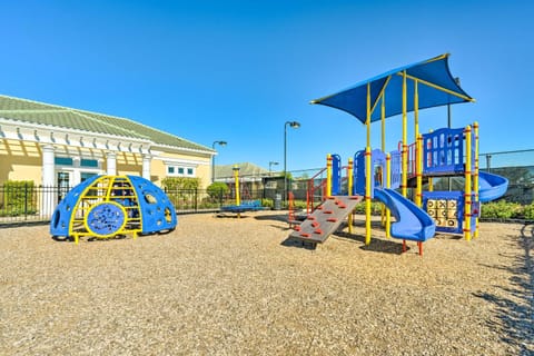 Resort Perks and Gas Grill Spacious Davenport Haven Villa in Loughman