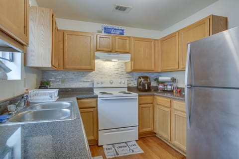 Less Than 3 Mi to French Quarter Pet-Friendly Home House in Ninth Ward