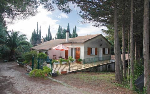 La bayorre House in Hyères
