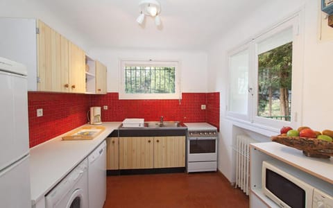 La bayorre House in Hyères