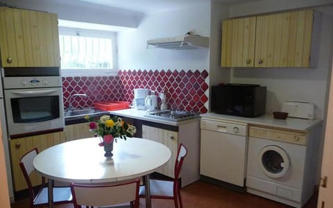 Gite de la bayorre House in Hyères