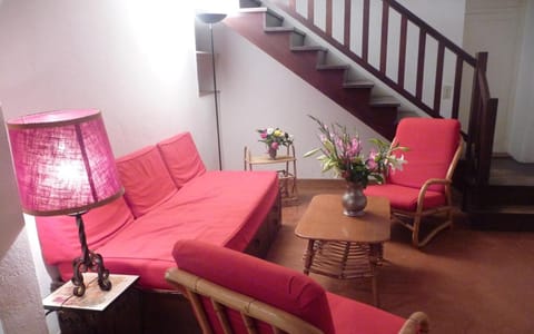 Gite de la bayorre House in Hyères