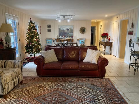 Paw Paw Tree Estate House in Arkansas