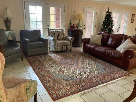 Paw Paw Tree Estate House in Arkansas