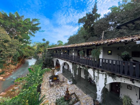 Natural landscape, Balcony/Terrace, River view