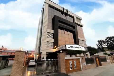 Property building, Facade/entrance