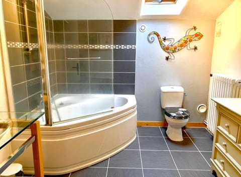 Bathroom, Bath