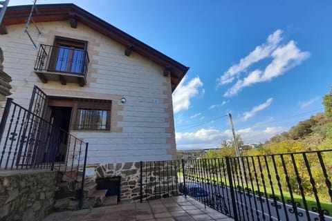 Property building, Balcony/Terrace