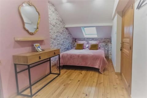 Property building, Photo of the whole room