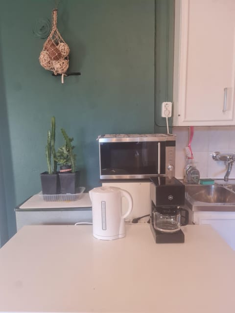 Coffee/tea facilities, minibar, toaster