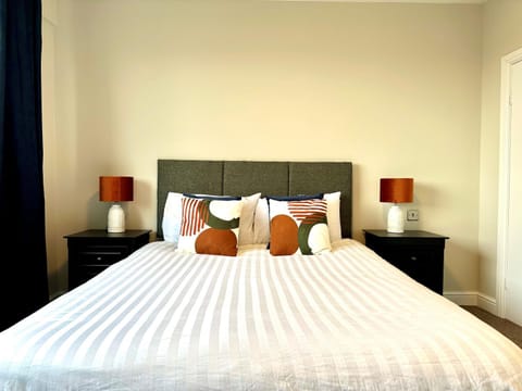 Spacious 3 double bedroomed house in Bicester House in Cherwell District