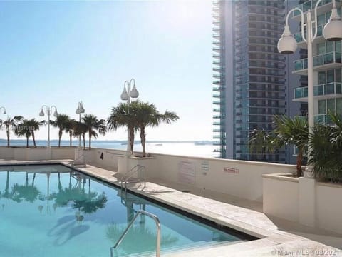 Spacious Ocean view unit in the heart of Brickell Apartment in Brickell