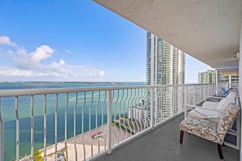 Spacious Ocean view unit in the heart of Brickell Apartment in Brickell