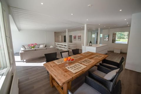 Stella Lapponia Two Floors 200 Sqm Apartment in Rovaniemi