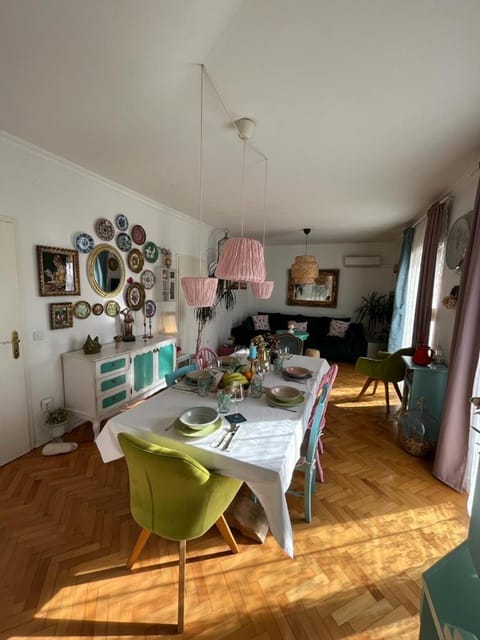 Family apartment near sea Apartment in Podstrana