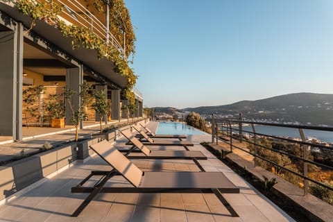 Patio, Day, Natural landscape, Garden, View (from property/room), Balcony/Terrace, Sea view, Swimming pool, sunbed