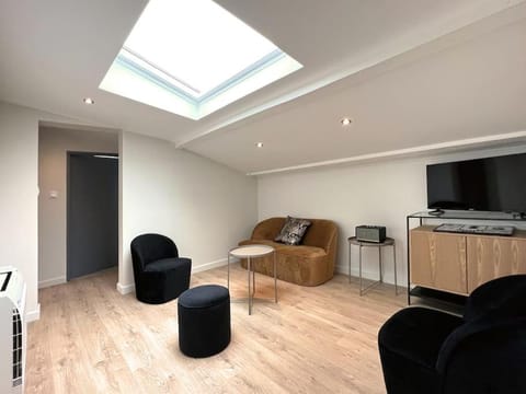 Maison 15 personnes périphérie de Clermont-Ferrand House in Auvergne-Rhône-Alpes