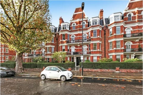 Day, City view, Location