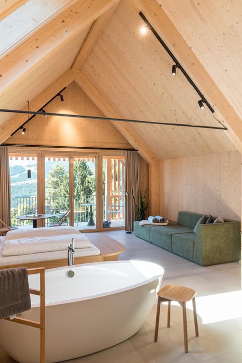 Bed, View (from property/room), Living room, Bath