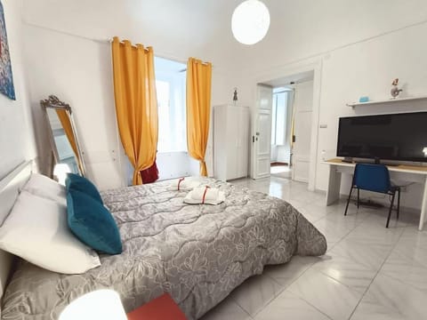 TV and multimedia, Bedroom, towels
