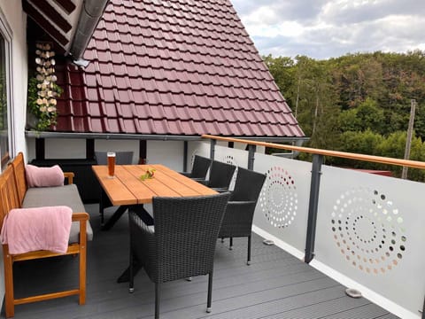 Balcony/Terrace, Dining area