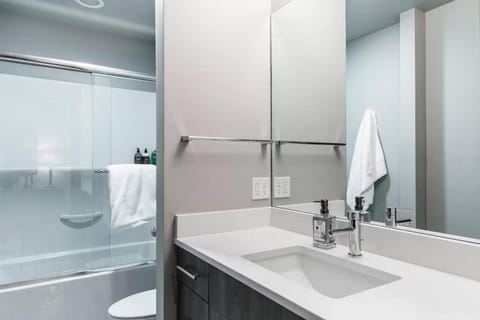 Luxury Townhome on the Park with Bridger Mtn Views House in Bozeman