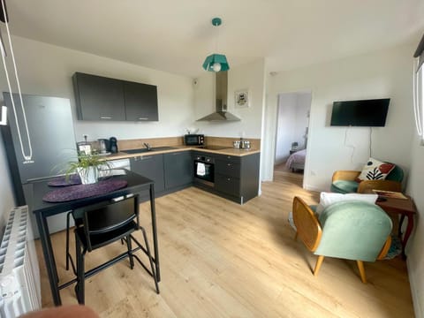 Kitchen or kitchenette, Living room, Dining area