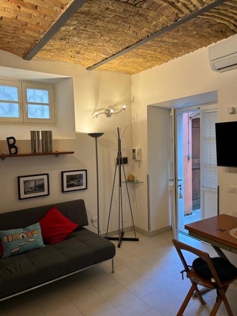 Scala dei Fabbri Cozy Home Apartment in Trieste