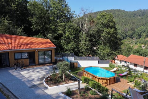 Property building, Natural landscape, Garden, Garden view, Mountain view, Pool view, Swimming pool, sunbed