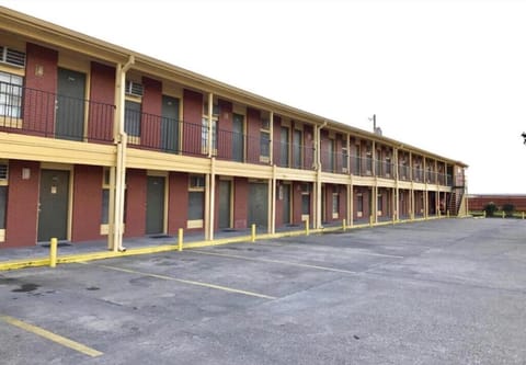 Property building, Parking