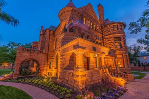 Property building, Night, Garden, Garden view, Landmark view