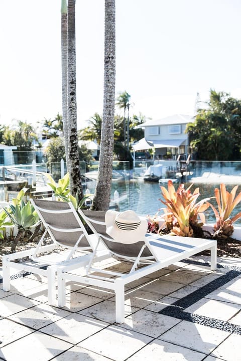 River view, sunbed