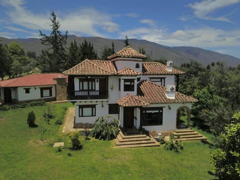 Property building, Natural landscape, Garden, Mountain view