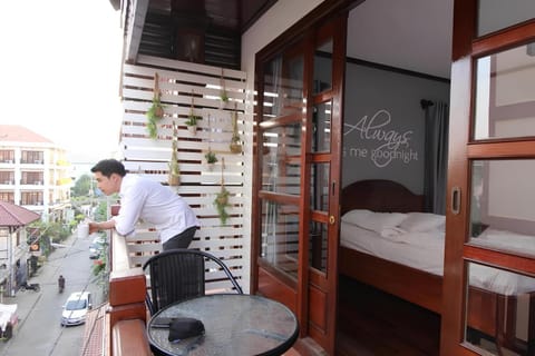 View (from property/room), Balcony/Terrace