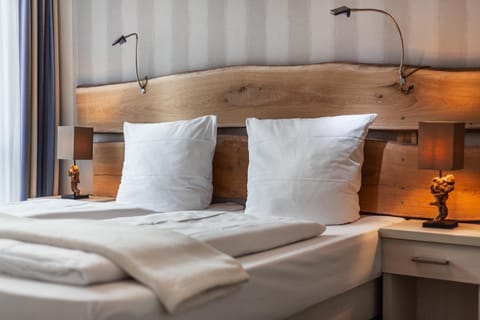 Apartment 5 - "am Yachthafen 5", Apartmenthaus Hafenspitze, - Blickrichtung offenes MeerStrandpromenade Apartment in Eckernförde