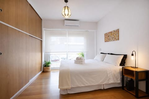 Bed, Photo of the whole room, Bedroom, heating, towels, wardrobe, air conditioner