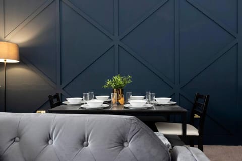 The Stone House - Spacious, Central, Modern House in Alnwick