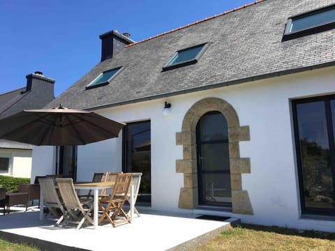 villa Juliette, vue mer, accès plages à pieds House in Finistere