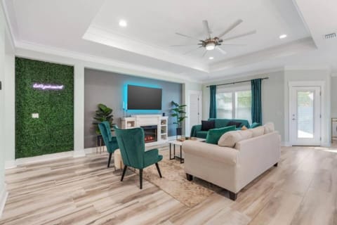 TV and multimedia, Living room, Seating area