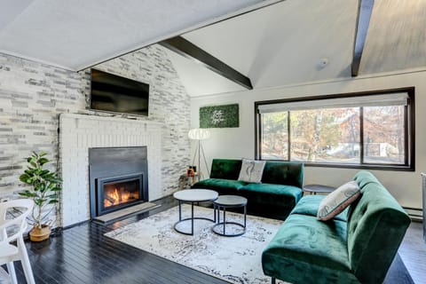 Modern 4BR house with Sauna and Gameroom House in Stroud Township