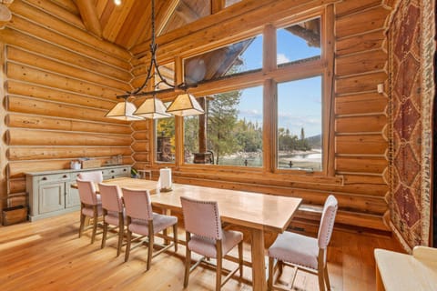 Willow Cove Log Cabin Cabin in Bass Lake