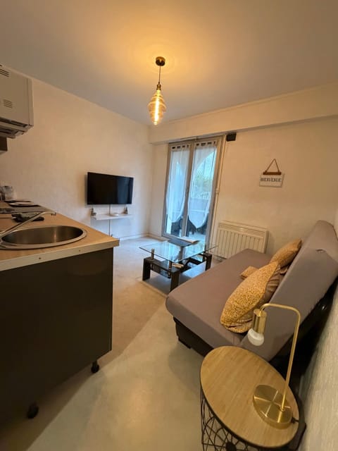 Joli studio avec parking privé Apartment in Moulins