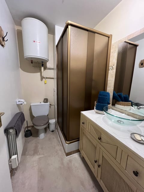 Joli studio avec parking privé Apartment in Moulins