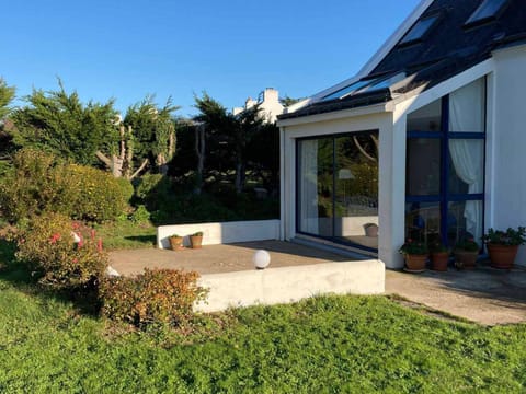 Maison indépendante avec jardin à 800m de la plage - FR-1-418-195 House in Locmaria