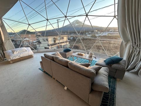 Day, View (from property/room), Living room, Mountain view