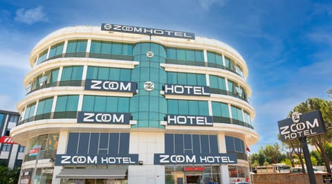 Property building, Day, Property logo or sign, Logo/Certificate/Sign, Text overlay, Street view, Certificate/Award