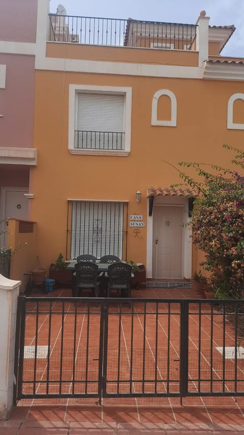 Property building, Balcony/Terrace